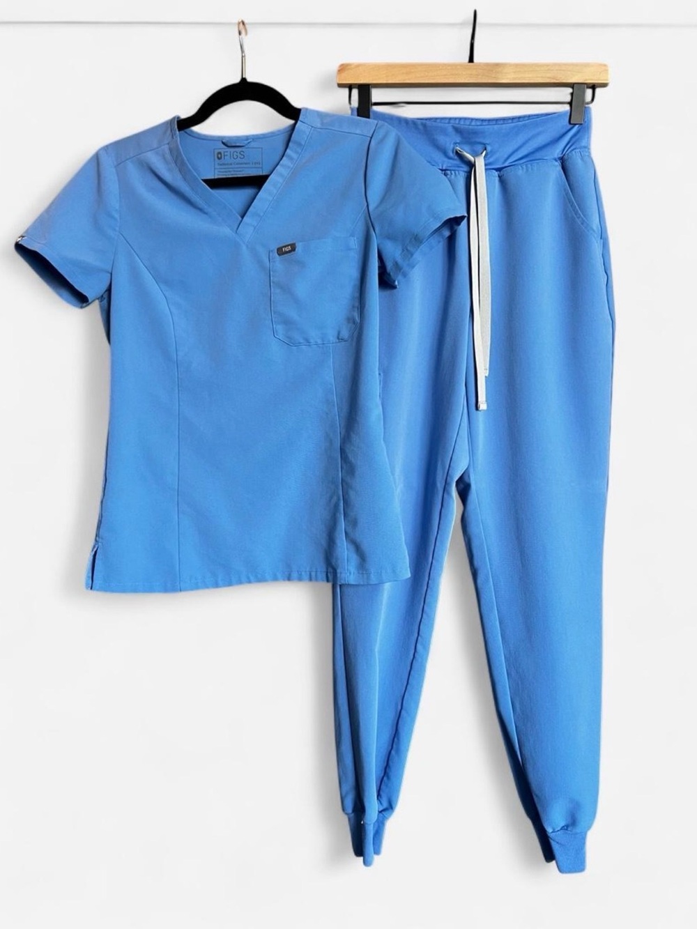 Figs Ceil Blue Women's Scrub Set
